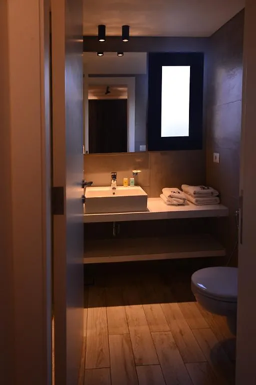 ***  41 Twelve Aparthotel Beirut Lebanon